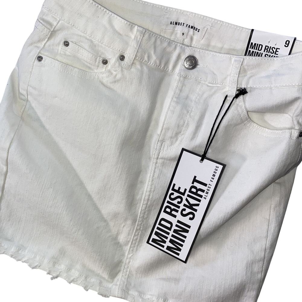 Almost Famous Mini Skirt Size 9 White Mid Rise Denim Frayed Distressed Y2K Trend